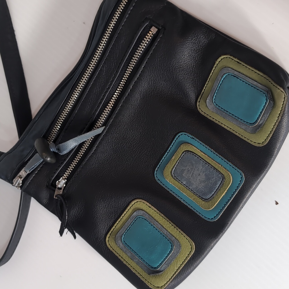 Indian Summer Leather Design Black and Green Women's Crossbody Bag - Picture 3 of 10